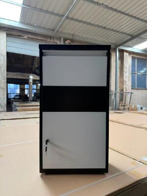 Rust Resistant Outdoor Metal Mailbox for Weather Exposed Environments Outdoor delivery box